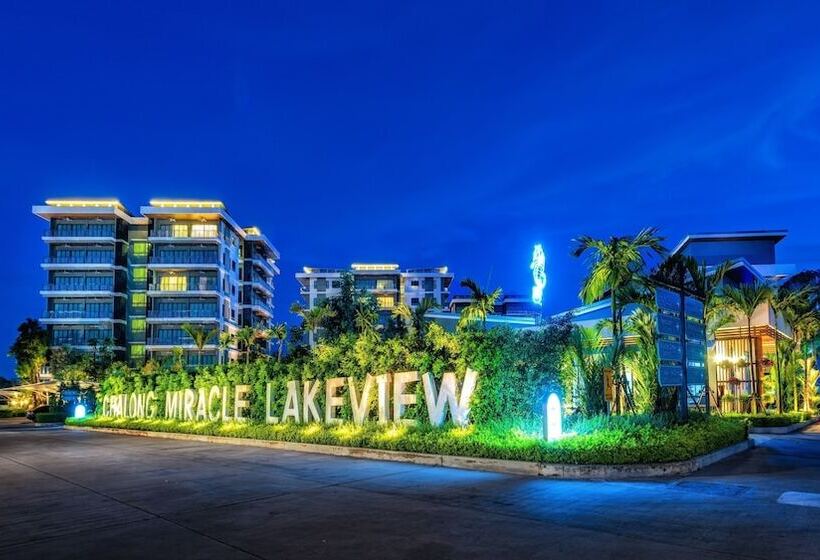 בית מלון כפרי Chalong Miracle Lakeview