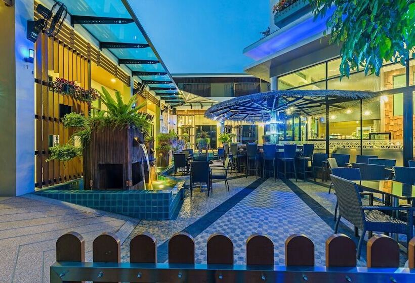 בית מלון כפרי Chalong Miracle Lakeview