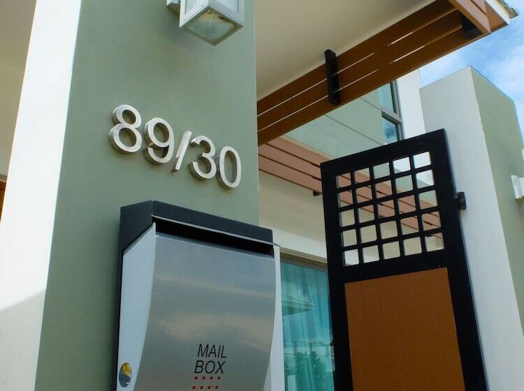 בית מלון כפרי Chalong Miracle Lakeview