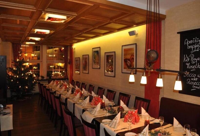 هتل Gast Und Weinhaus Burkard