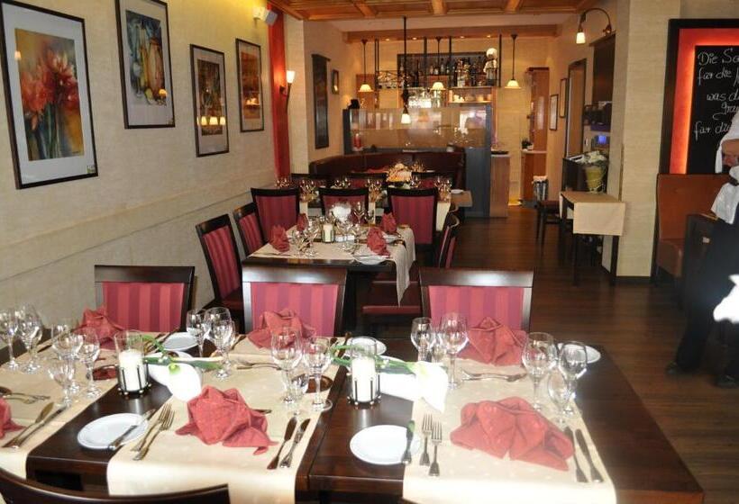 هتل Gast Und Weinhaus Burkard