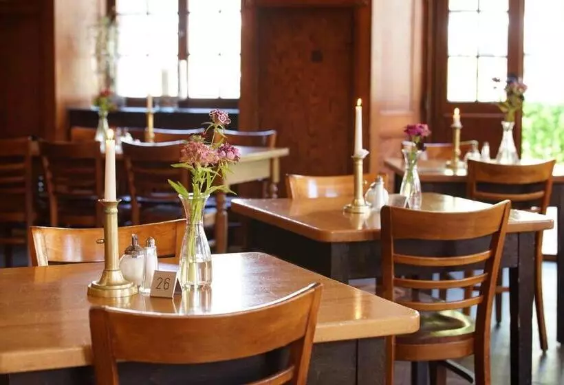 هتل Gasthaus Schutzen