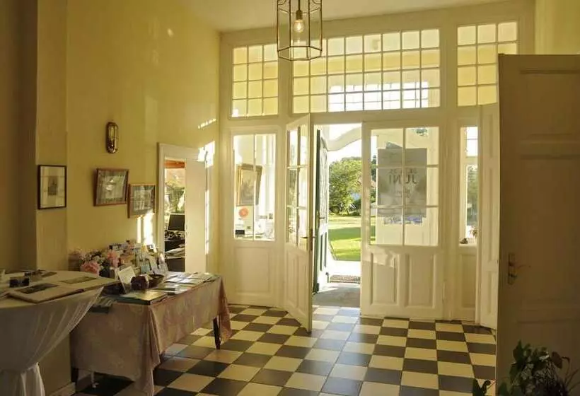 Hotelli Pension Gutshaus Neu Wendorf