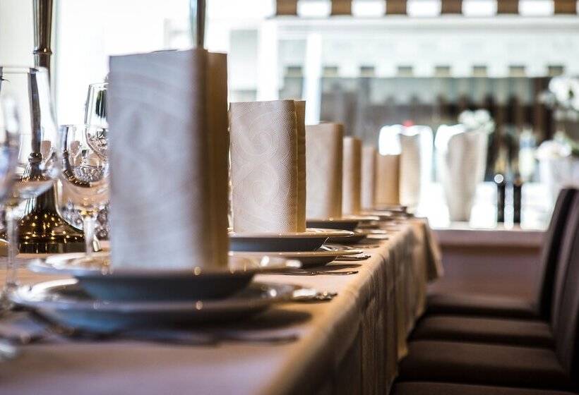 בית מלון כפרי Restaurant Hackmannatter