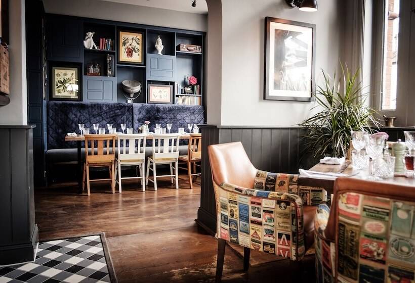 בית מלון כפרי The Queen's Head