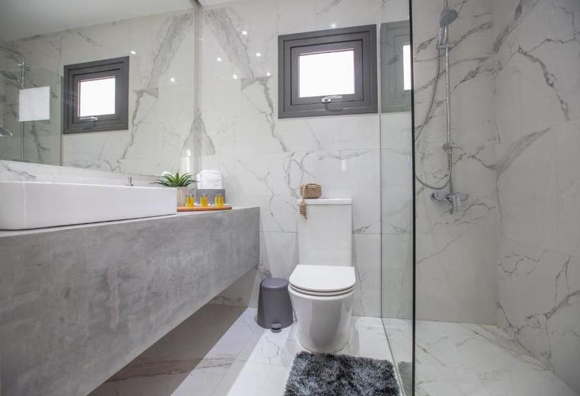 Nicholas Seaview Apartments