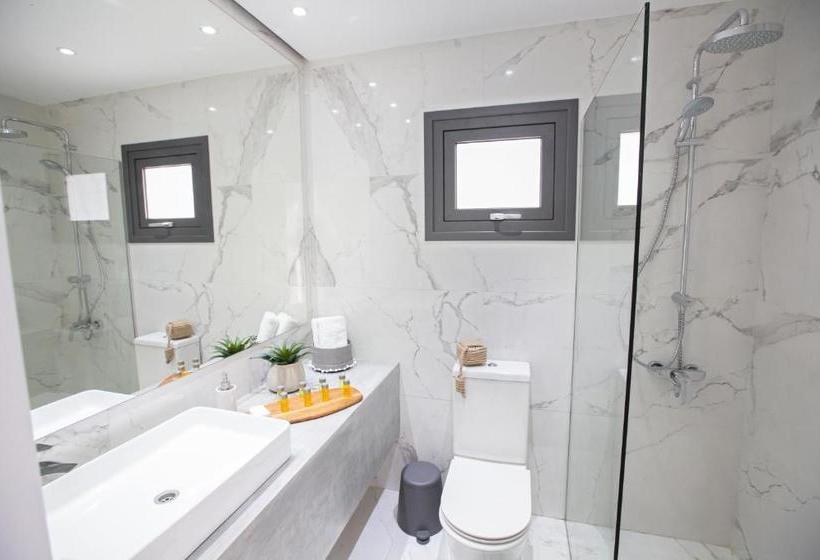 Nicholas Seaview Apartments