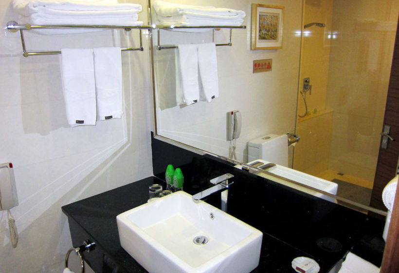 Shenzhen Luohu Railway Station Hotel Commercial Building