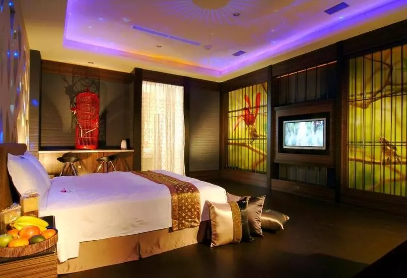 Takao Love Motel