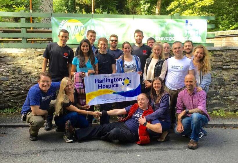 旅馆 The Vagabond Bunkhouse