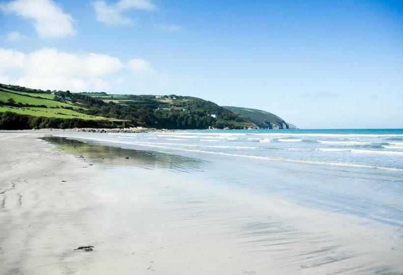 Hostel Yha Poppit Sands