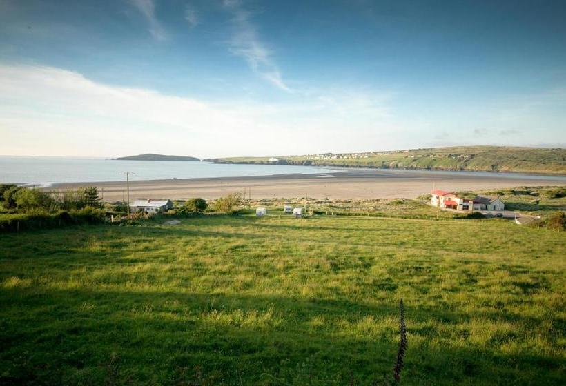 Hostel Yha Poppit Sands