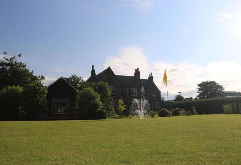 צימר Camfield House