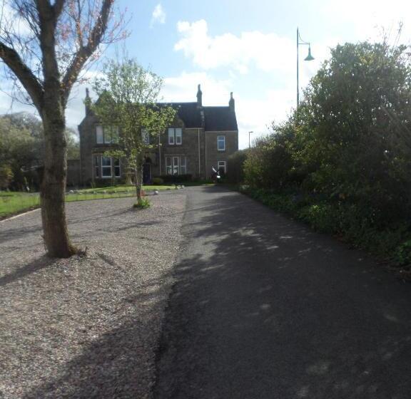 צימר Camfield House