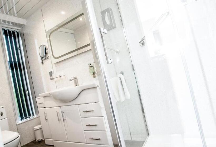 민박 Eildon Guest House