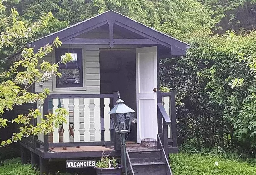 ベッドアンドブレックファースト Lowther House