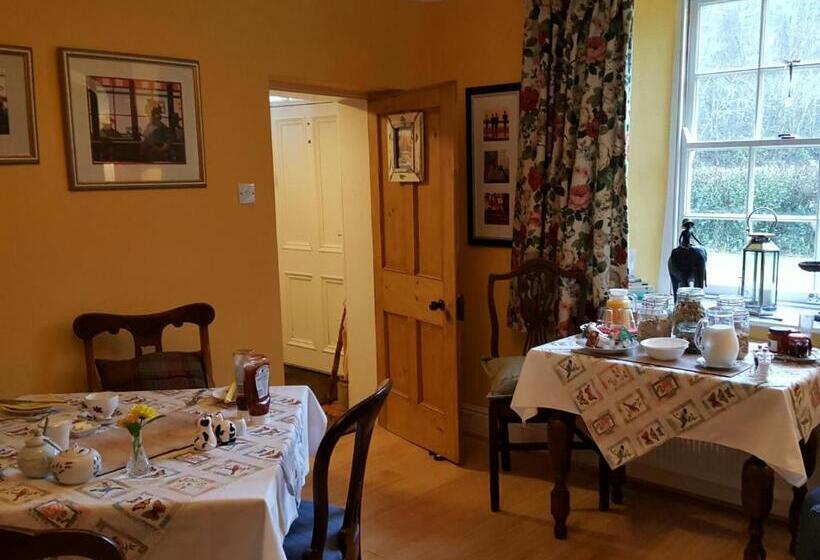 住宿加早餐  Lowther House