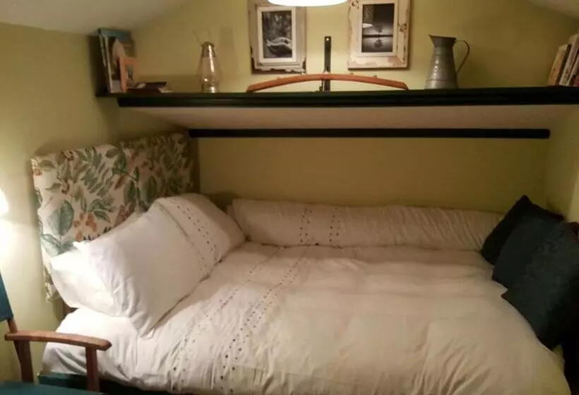 ベッドアンドブレックファースト Lowther House