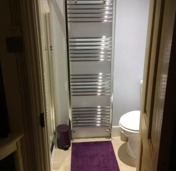 ベッドアンドブレックファースト Lowther House