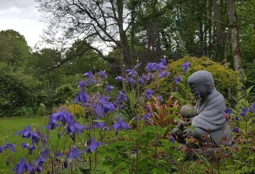 ベッドアンドブレックファースト Lowther House