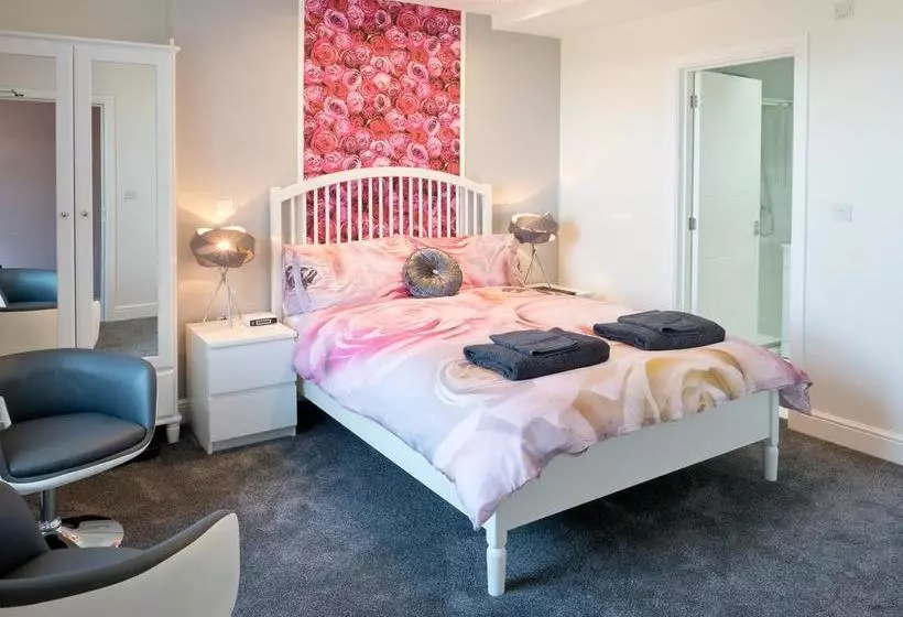 Aamiaismajoitus (B&B) Teifi Netpool