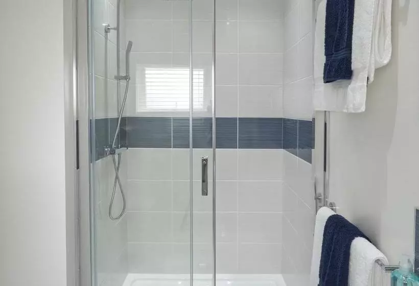 Aamiaismajoitus (B&B) Teifi Netpool