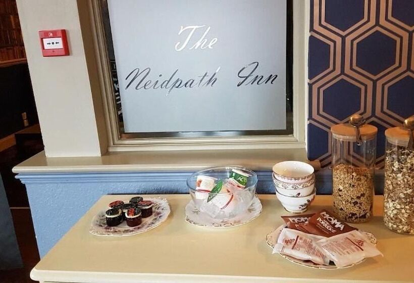 مبيت وإفطار The Neidpath Inn