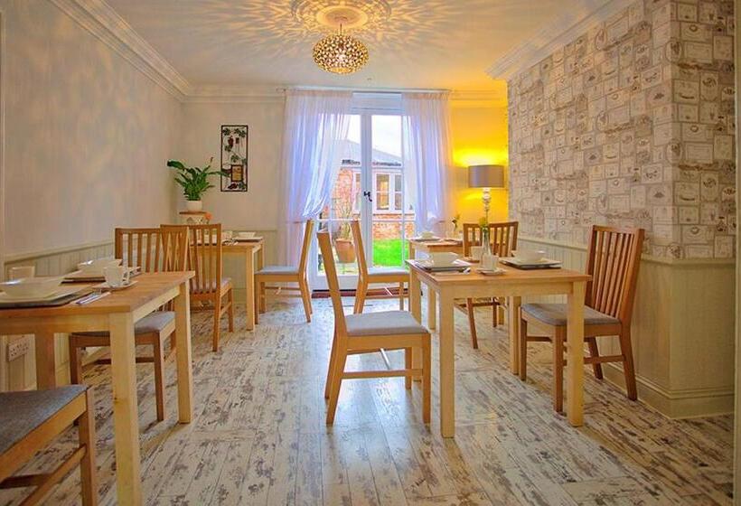 مبيت وإفطار The Palmerston Rooms