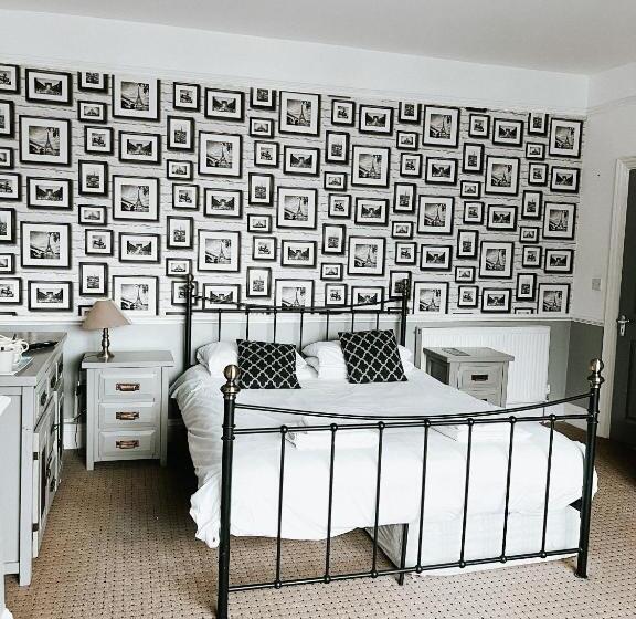 ベッドアンドブレックファースト The Red Lion Inn