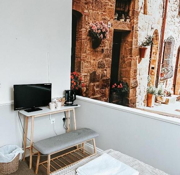 ベッドアンドブレックファースト The Red Lion Inn