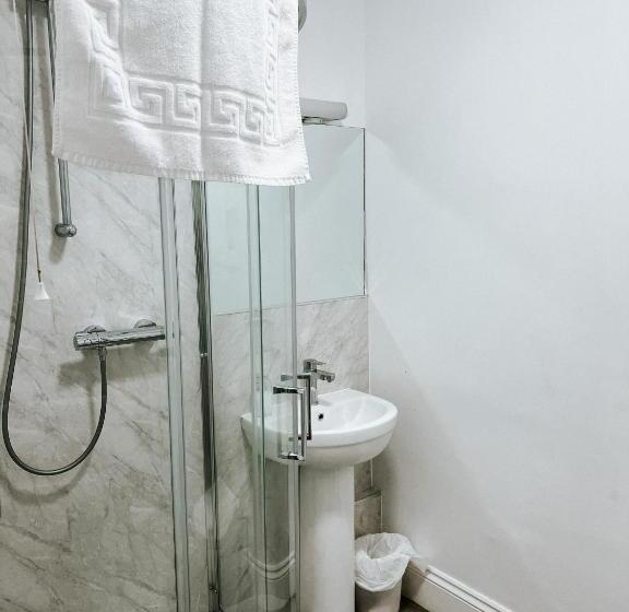 ベッドアンドブレックファースト The Red Lion Inn