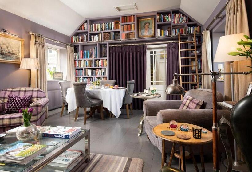 Aamiaismajoitus (B&B) Throphill Grange