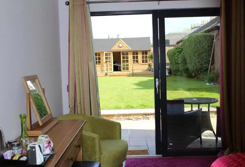 Brackness House Luxury B&b