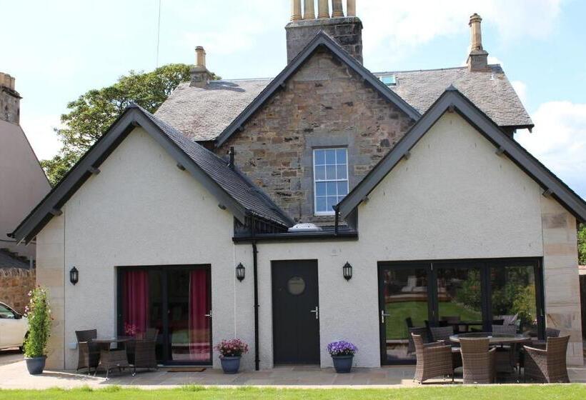 Brackness House Luxury B&b