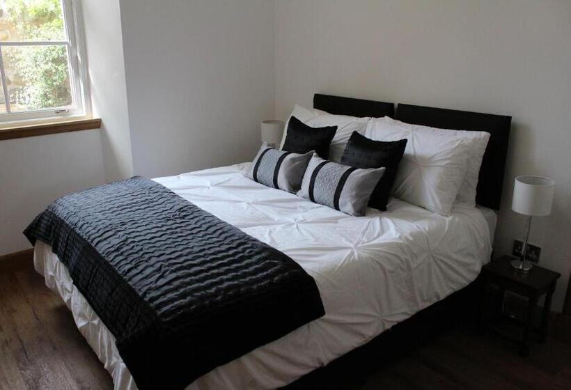 Brackness House Luxury B&b