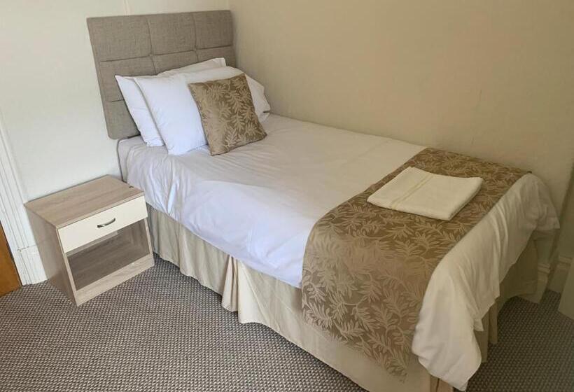 Отель Sharn Bek