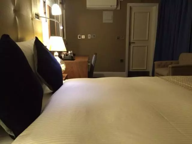 هتل The Crown Wetherspoon