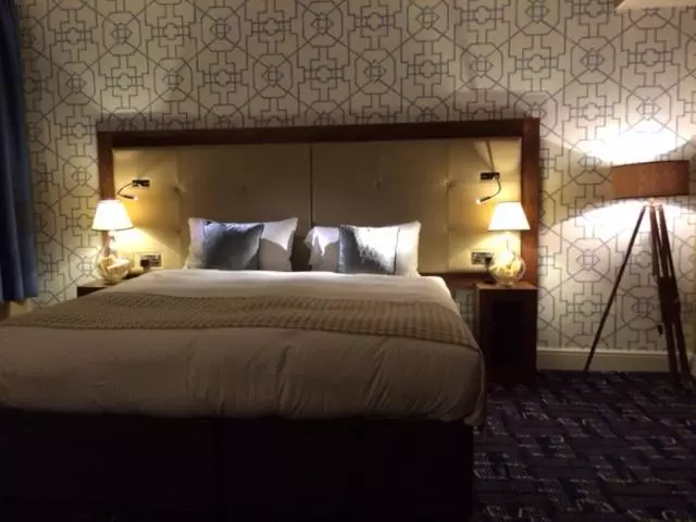 هتل The Crown Wetherspoon