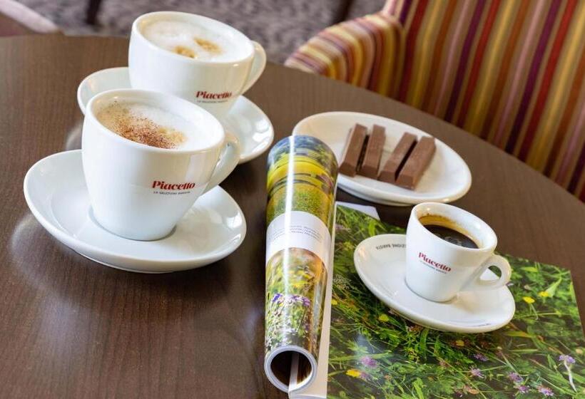 Dilkhusa Grand Hotel By Compass Hospitality