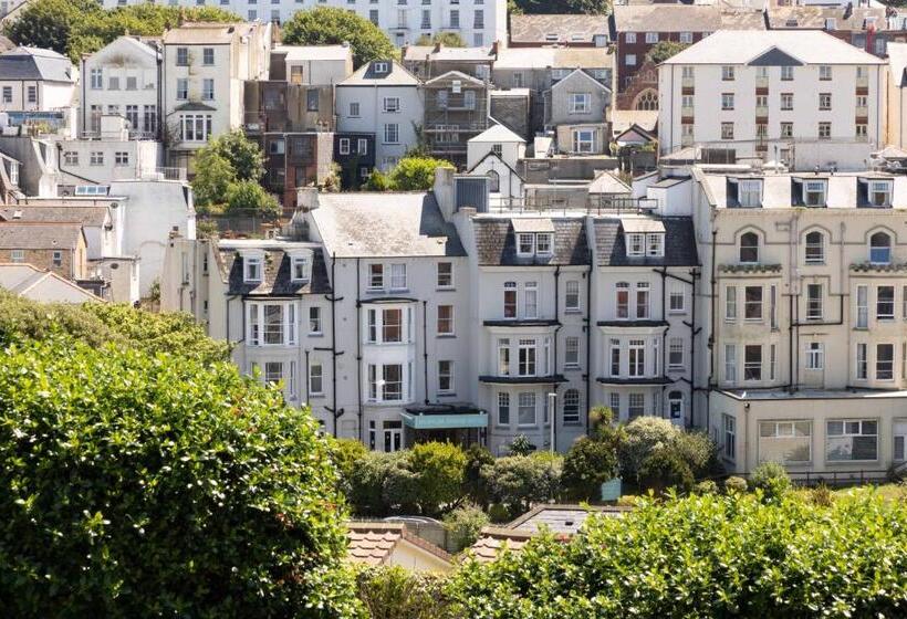 Dilkhusa Grand Hotel By Compass Hospitality