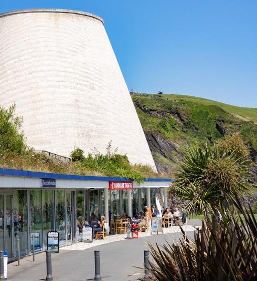 Dilkhusa Grand Hotel By Compass Hospitality