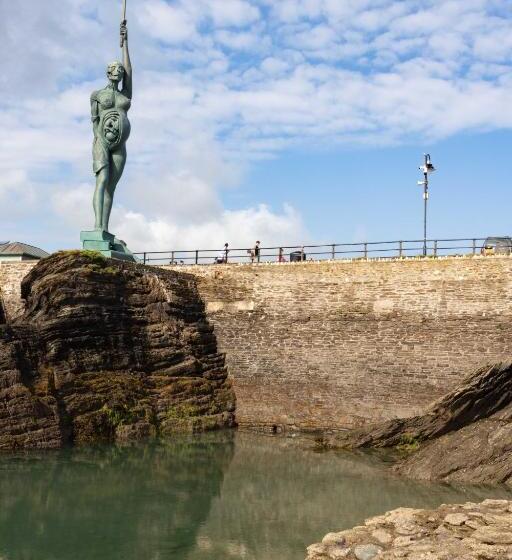 Dilkhusa Grand Hotel By Compass Hospitality