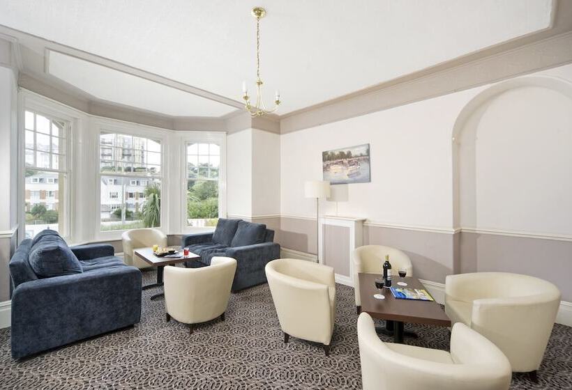 Dilkhusa Grand Hotel By Compass Hospitality