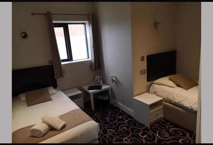 Hotelli The R Inn