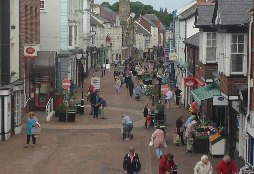 בית מלון כפרי Victoria