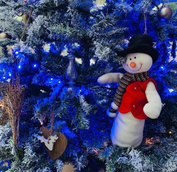 Larchmount House B&b