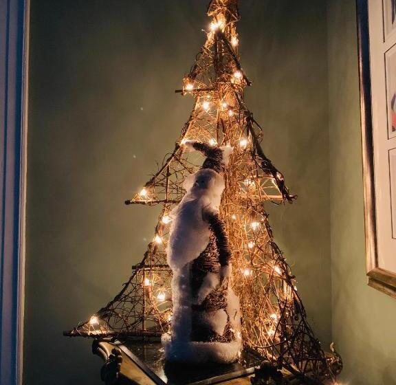 Larchmount House B&b