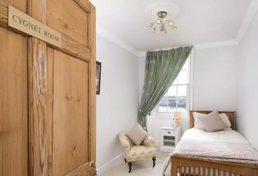 The Walls Bed And Breakfast