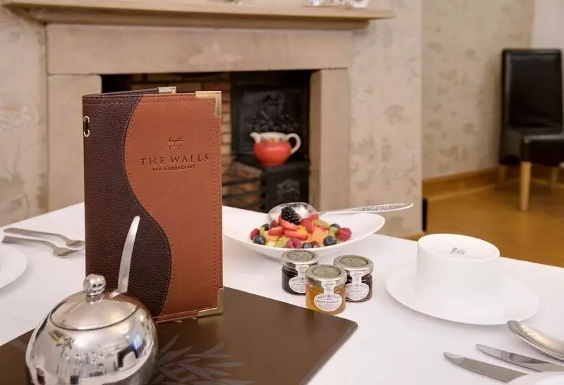 The Walls Bed And Breakfast