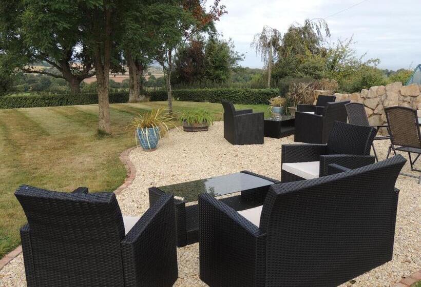 צימר Cedar House